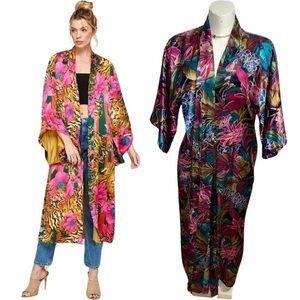 Vintage California Dynasty Pink Purple Teal Floral Satin Midi Robe